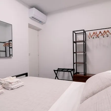 Roof 211 Апартаменты Специя