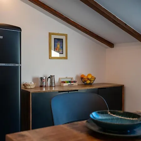 Апартаменты Roof 211 *