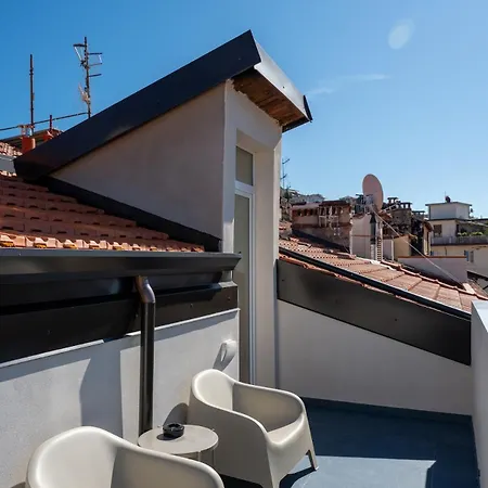 Roof 211 Апартаменты *