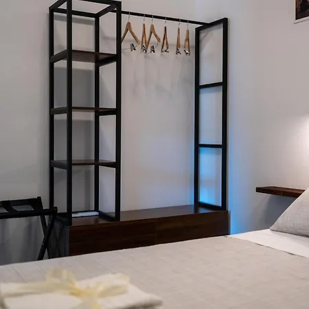 Roof 211 Апартаменты Специя