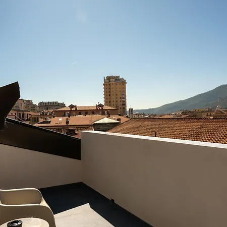 Roof 211 Daire